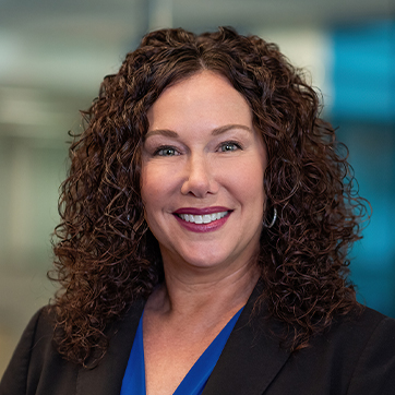 Sara Burdak headshot